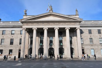 GPO entrance, Pic by Barwinkel Klaus GPO front portico